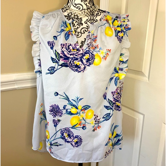 Kaari Blue Woman’s Floral Blouse, flutter sleeve, size Lg. - Picture 1 of 8
